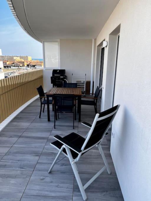 T2 Neuf + Piscine, 5 Mn A Pied Des Plages Sérignan Buitenkant foto